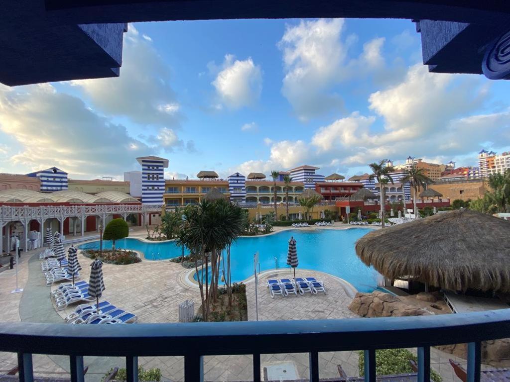 Porto Marina Resort Chalets Families Only เอลอาลาเมน ภายนอก รูปภาพ