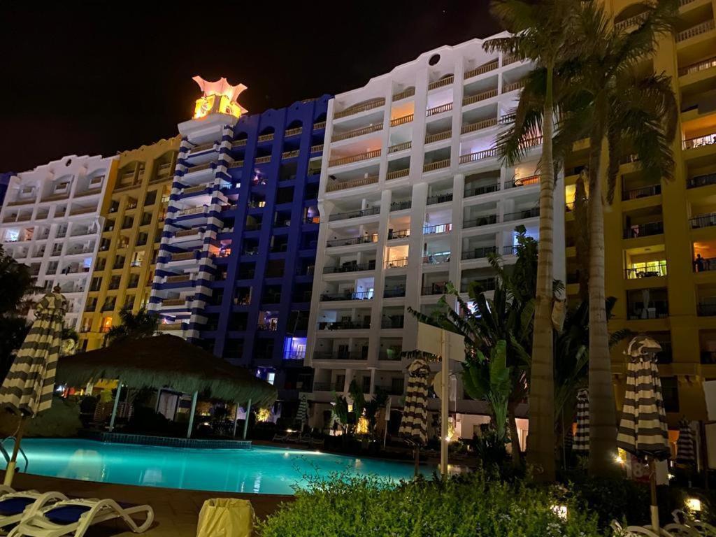 Porto Marina Resort Chalets Families Only เอลอาลาเมน ภายนอก รูปภาพ
